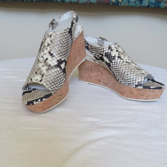 Donald Pliner wedge sandals  7 - Picture 1 of 8